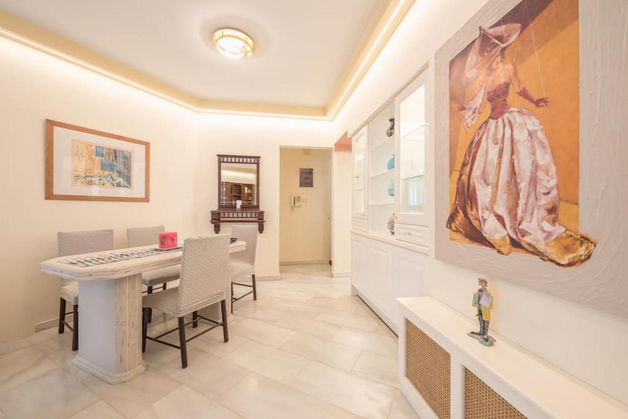 Central 3Br Apartment Next To Panormou Metro! Athen Eksteriør billede