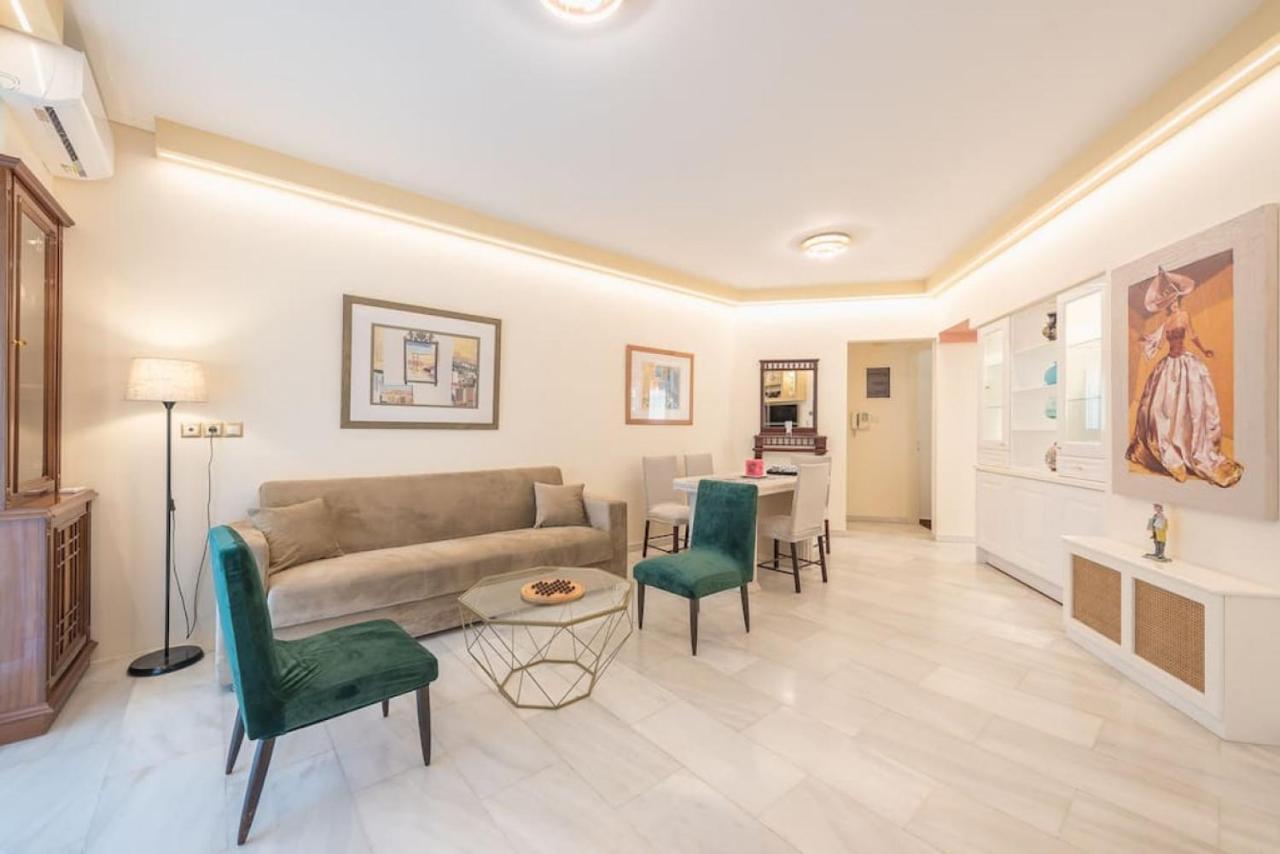 Central 3Br Apartment Next To Panormou Metro! Athen Eksteriør billede