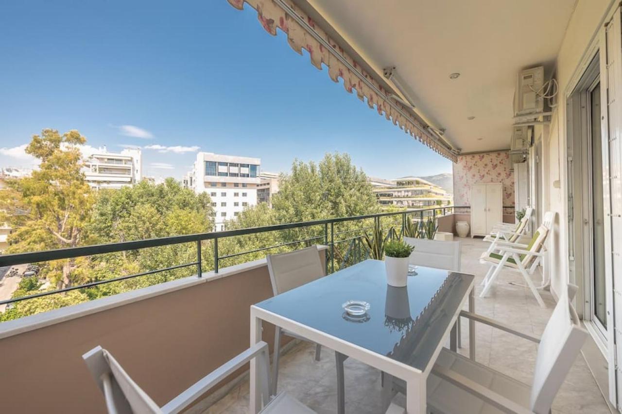 Central 3Br Apartment Next To Panormou Metro! Athen Eksteriør billede