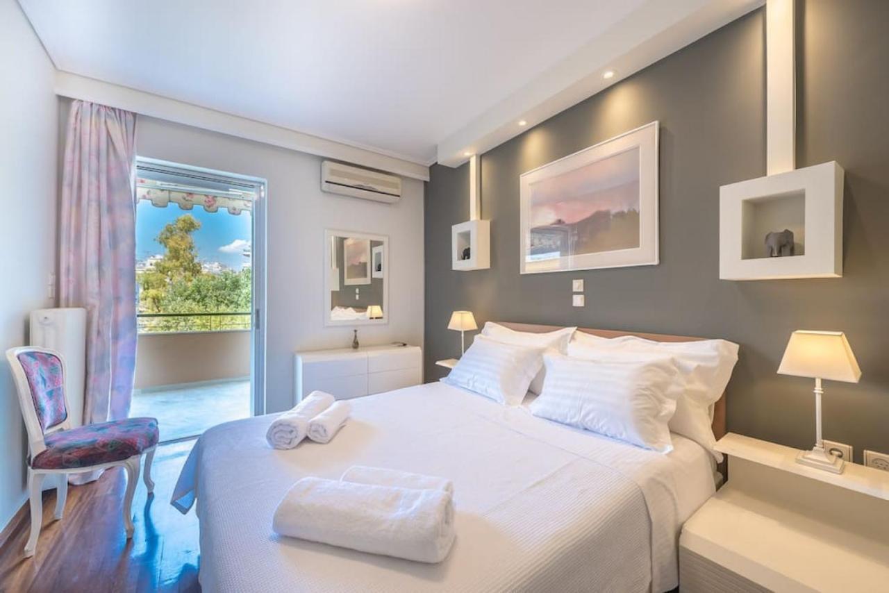 Central 3Br Apartment Next To Panormou Metro! Athen Eksteriør billede