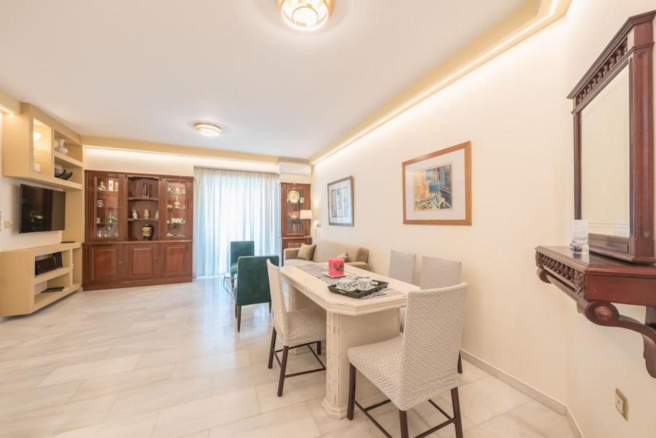 Central 3Br Apartment Next To Panormou Metro! Athen Eksteriør billede